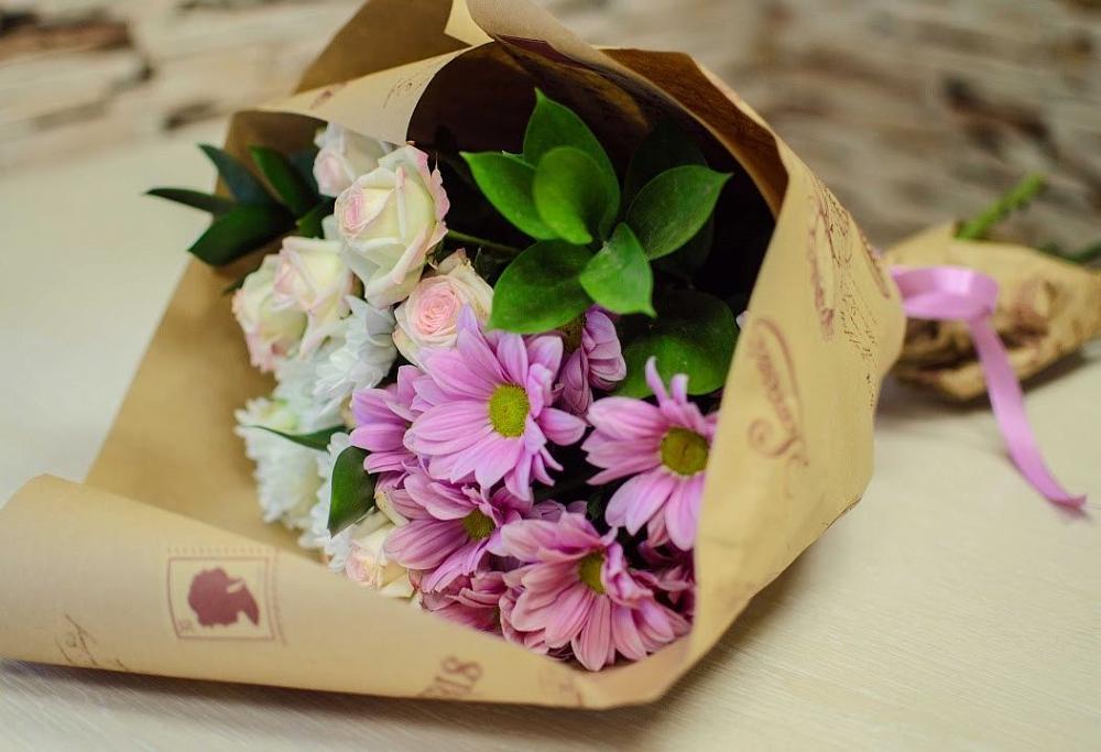 Букет цветов из: Розы и Хризантемы в Обояни