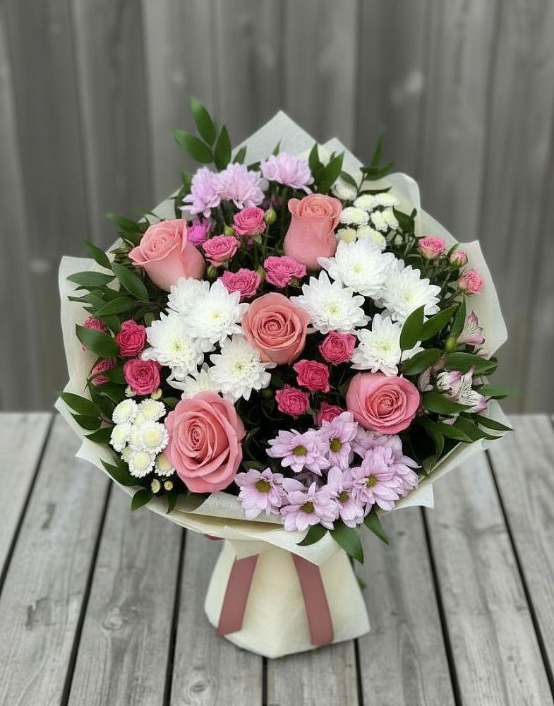 Букет цветов из: Альстромерии, Гвоздики, Розы и Хризантемы в Обояни