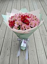 Букет цветов из:  Альстромерии в Обояни