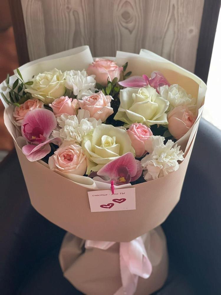 Букет цветов из: Орхидеи, Розы и Гвоздики в Обояни