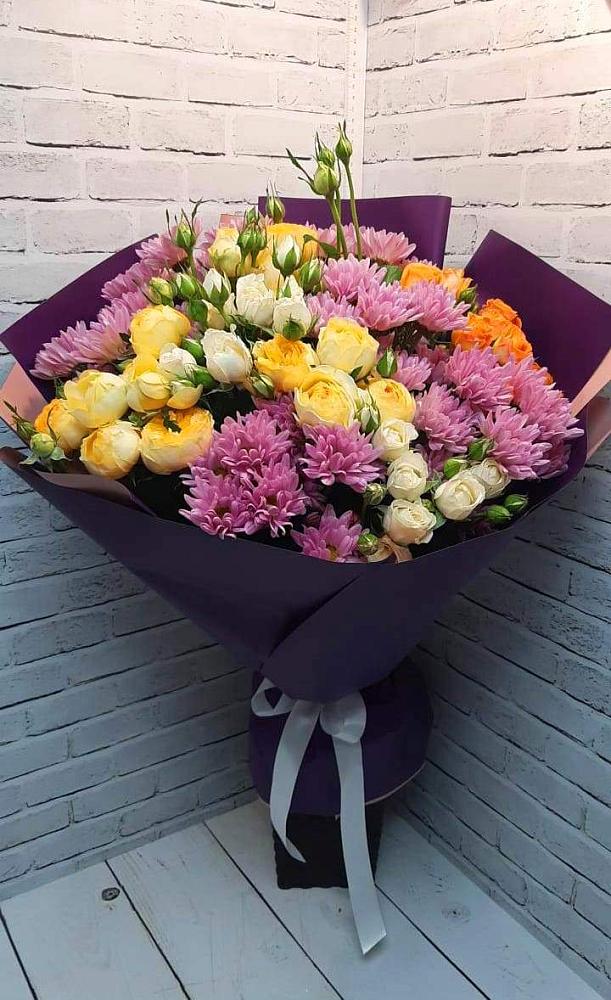 Букет цветов из: Хризантемы и Розы в Обояни