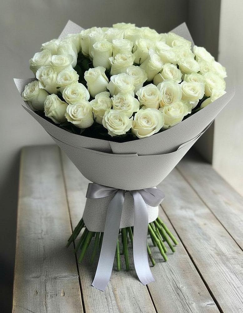 Букет 35 Белых роз в Обояни