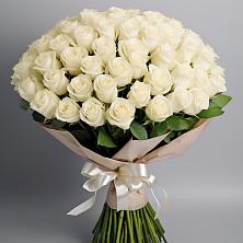 Букет 101 беля роза Белоснежка в Обояни