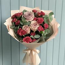 Букет цветов из:  Гвоздики и Розы в Обояни
