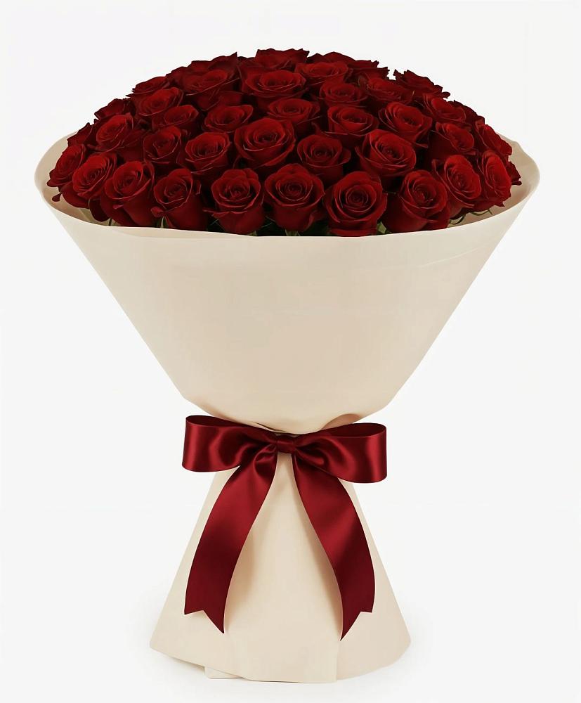 Букет 101 Бордовая роза Блэк Бакарра в Обояни