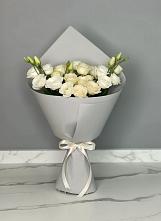 Букет цветов из:  Розы и Лизиантусы в Обояни